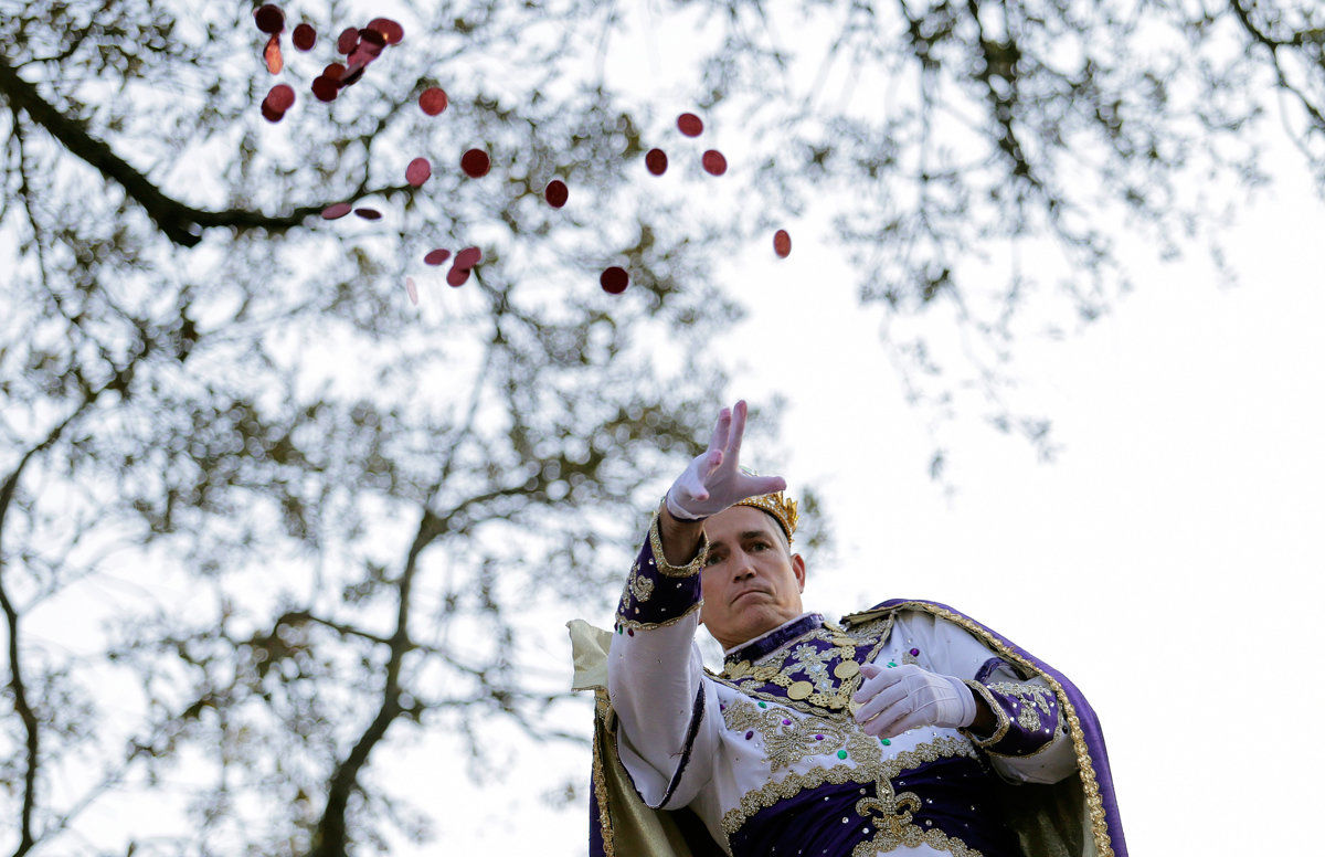 Krewe of Bacchus 2017 rolls in New Orleans: See Mardi Gras parade photos